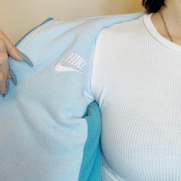 Size Small Reversible Nike Puffer Jacket - Picture 2 of 4